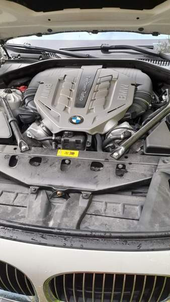 BMW 750 Luga - valokuva 7