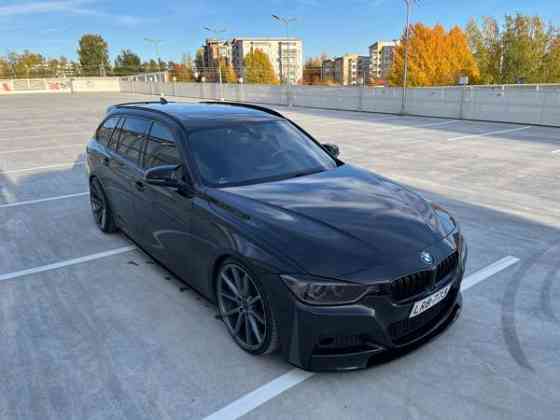 BMW 330 Jaervenpaeae