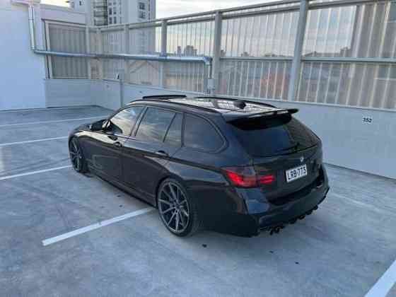 BMW 330 Jaervenpaeae