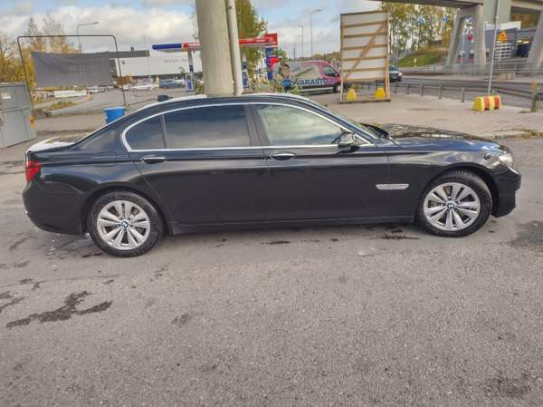 BMW 740 Helsinki - valokuva 1