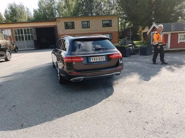 Mercedes-Benz 220 Huittinen - изображение 5