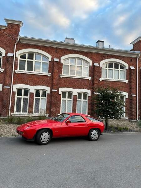 Porsche 928 Oulunsalo - photo 1
