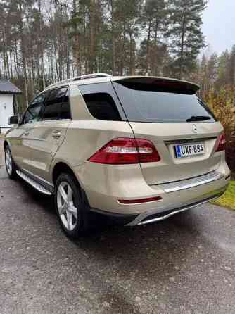 Mercedes-Benz ML Nakkila