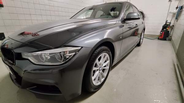 BMW 320 Kaskinen - valokuva 8