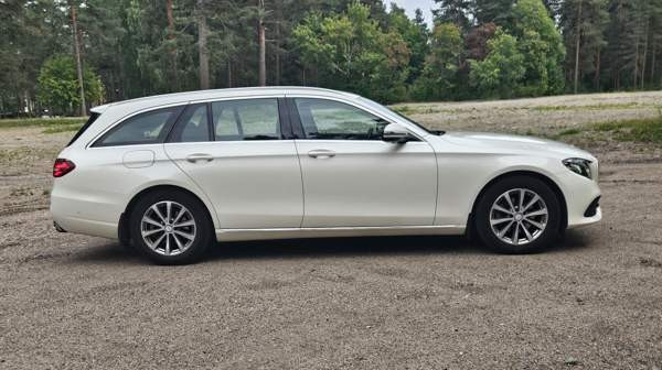 Mercedes-Benz E Hyvinge - photo 2