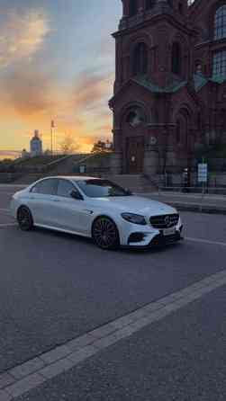 Mercedes-Benz E Lempaeaelae