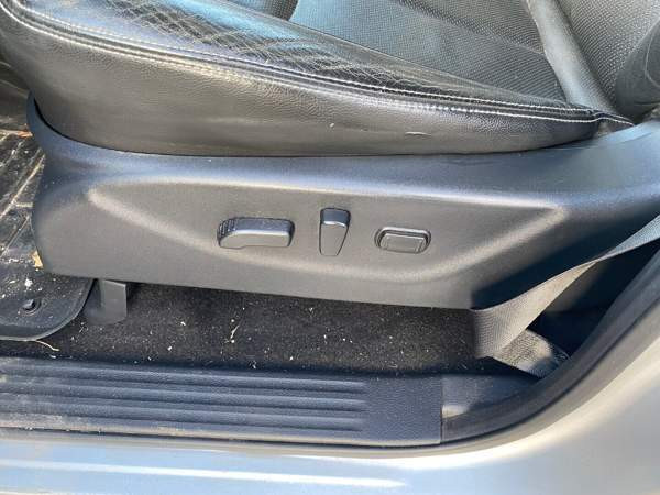 Nissan Navara Вантаа - изображение 8