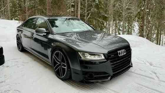 Audi A8 Loppi