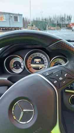 Mercedes-Benz E Haemeenlinna