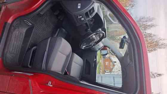 Volkswagen Caravelle Ugleural'skiy