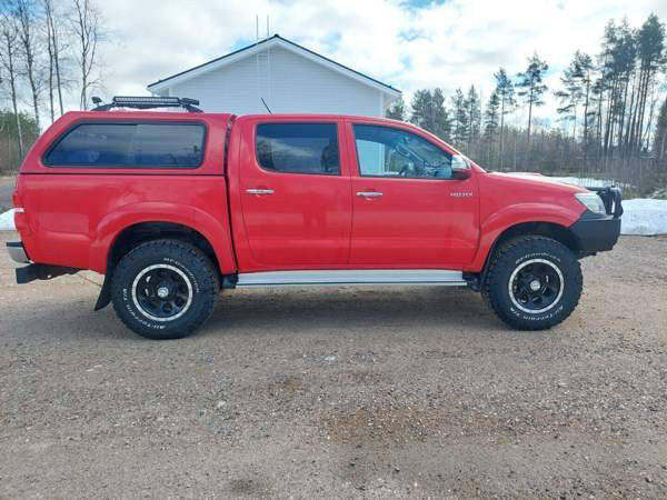 Toyota Hilux Pudasjärvi - valokuva 2