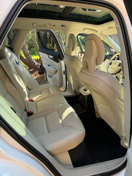 Volvo XC60 Ювяскюля - изображение 6