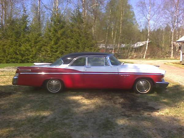 Chrysler New Yorker Hafnarfjoerdur - valokuva 8