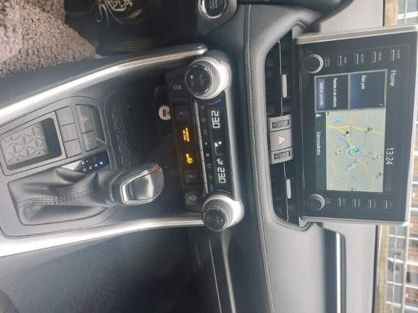 Toyota RAV4 Vantaa - valokuva 5