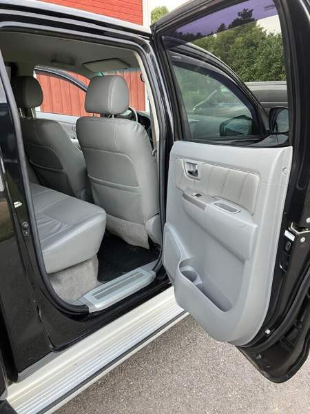 Toyota Hilux Helsinki - valokuva 6