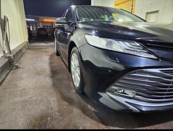 Toyota Camry Espoo - valokuva 4