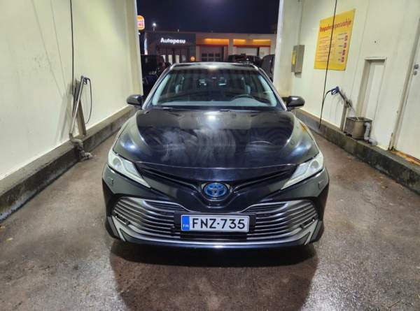 Toyota Camry Espoo - valokuva 3