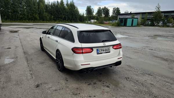 Mercedes-Benz E Helsinki - photo 4