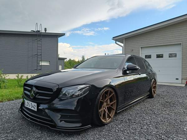 Mercedes-Benz E Liminka - valokuva 4