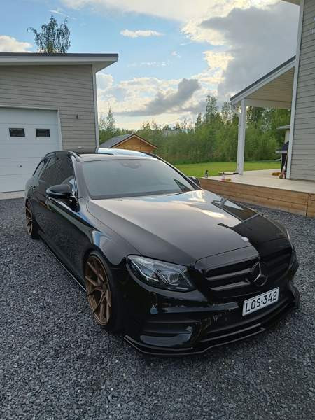 Mercedes-Benz E Liminka - valokuva 2
