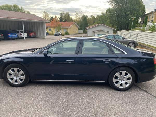 Audi A8 Espoo - valokuva 6