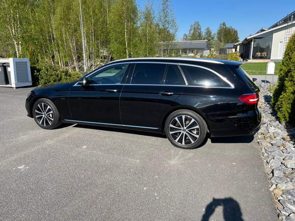 Mercedes-Benz E Laihia - изображение 8