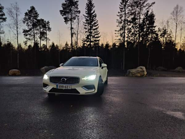Volvo V60 Oulu - valokuva 1