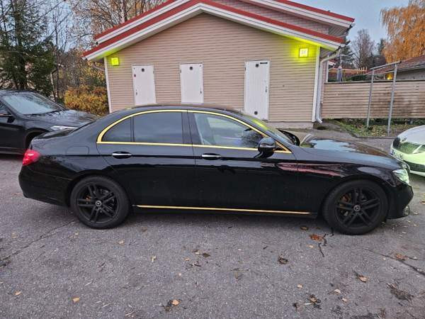 Mercedes-Benz E Vantaa - valokuva 6