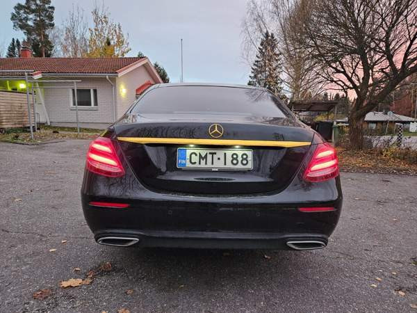 Mercedes-Benz E Vantaa - valokuva 8