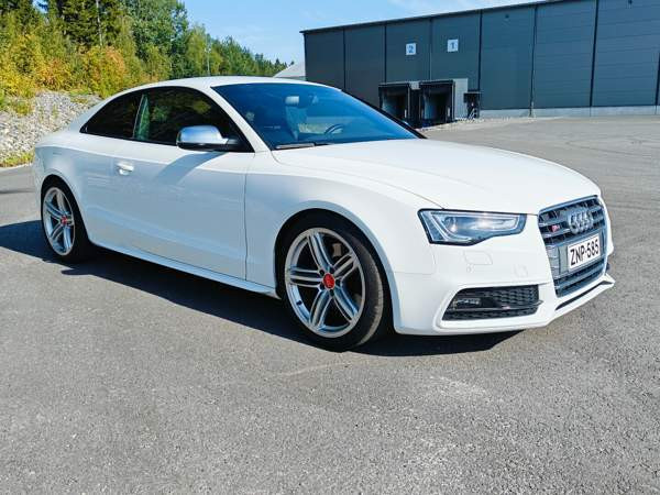 Audi S5 Glebychevo - valokuva 8