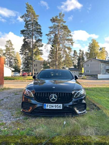 Mercedes-Benz E Hyvinkää - valokuva 2