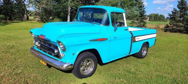 Chevrolet Pickup Sredneuralsk - valokuva 1