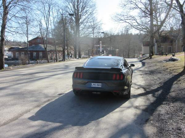 Ford Mustang Lohja - valokuva 5