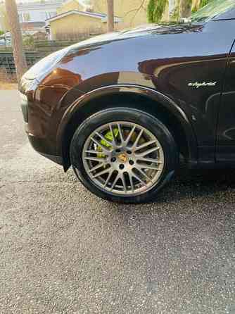 Porsche Cayenne Espoo