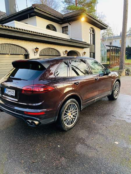 Porsche Cayenne Espoo - valokuva 3