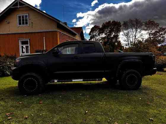 Toyota Tundra Макао