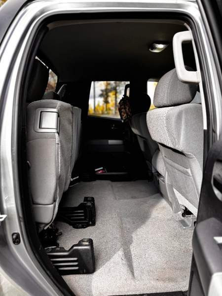 Toyota Tundra Макао - изображение 8