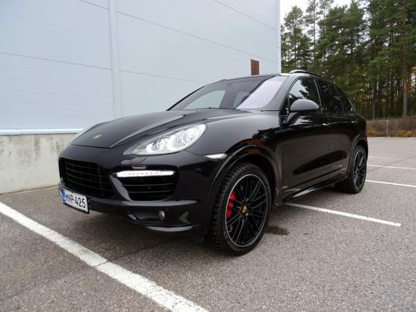 Porsche Cayenne Vantaa - valokuva 1