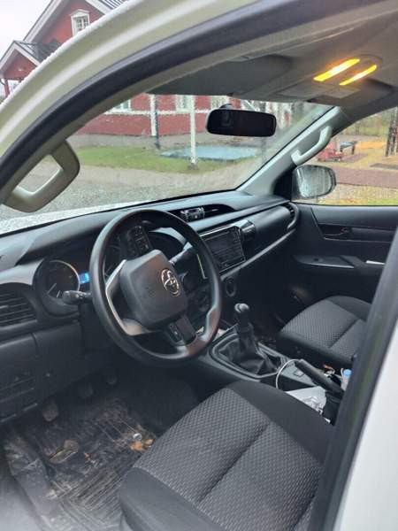 Toyota Hilux Pornainen - valokuva 5