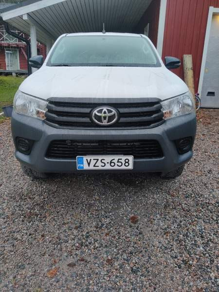 Toyota Hilux Pornainen - valokuva 1