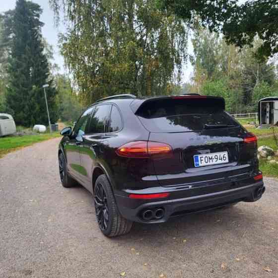 Porsche Cayenne Siuntio