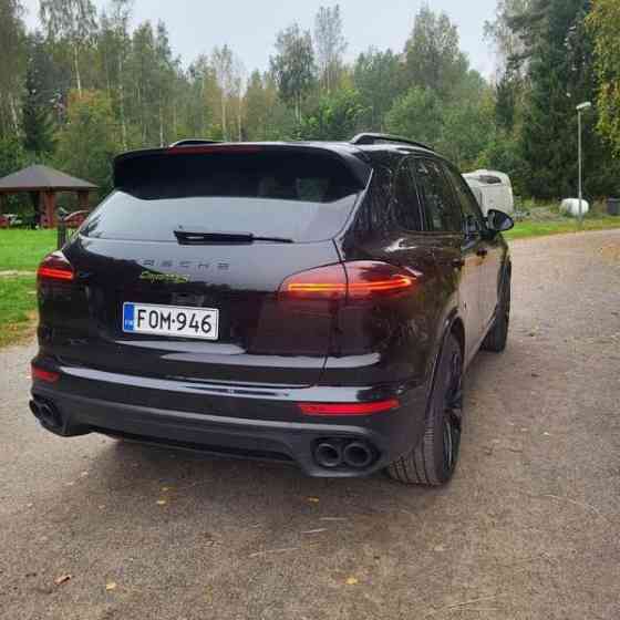 Porsche Cayenne Siuntio