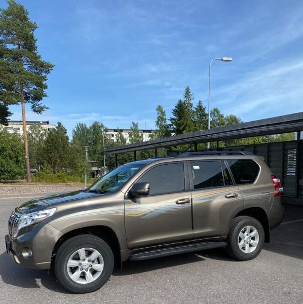Toyota Land Cruiser Helsinki - изображение 3