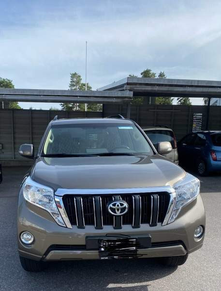 Toyota Land Cruiser Helsinki - изображение 1
