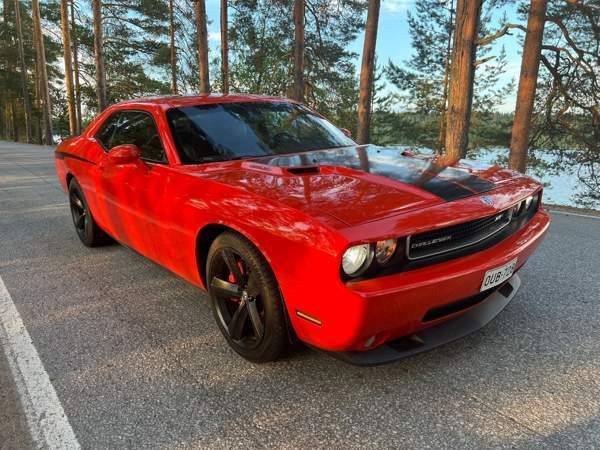 Dodge Challenger Ruovesi - изображение 8