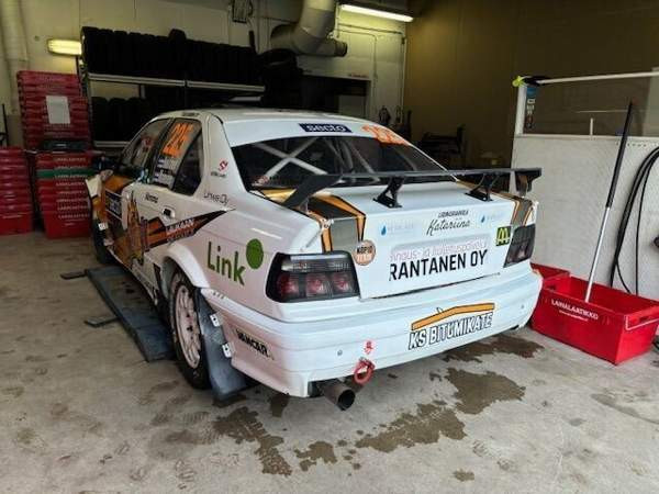 BMW M3 Luga - valokuva 6