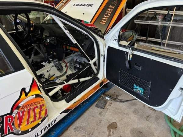 BMW M3 Luga - valokuva 8