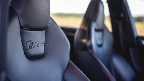 Audi RS4 Порвоо - изображение 5