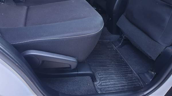 Toyota RAV4 Turtkul - valokuva 8