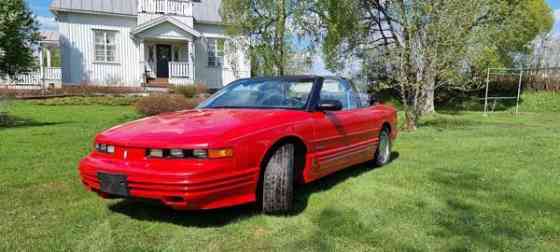 Oldsmobile Cutlass Nivala